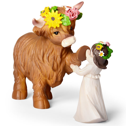 Highland Cow Decor Highland Cow Figurine - Spring Highland Cow Gifts for Women Girls Outdoor Garden Statue, Rustic Highlander Cow Ornaments Hamish Highland Cows Statue Farmhouse Kitchen Outdoor Decor